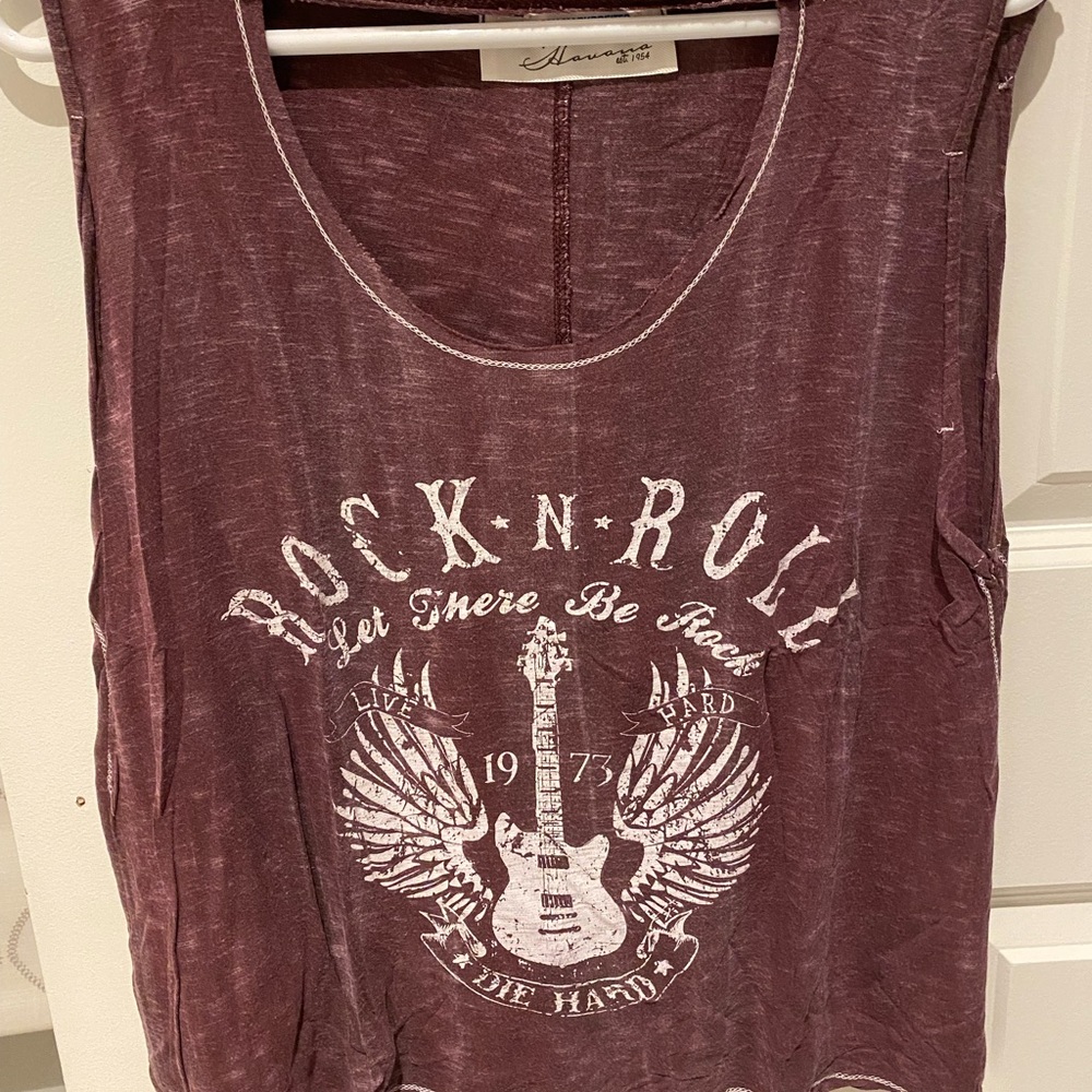 Vintage Havana Rock-N-Roll Cutout Graphic Tee
